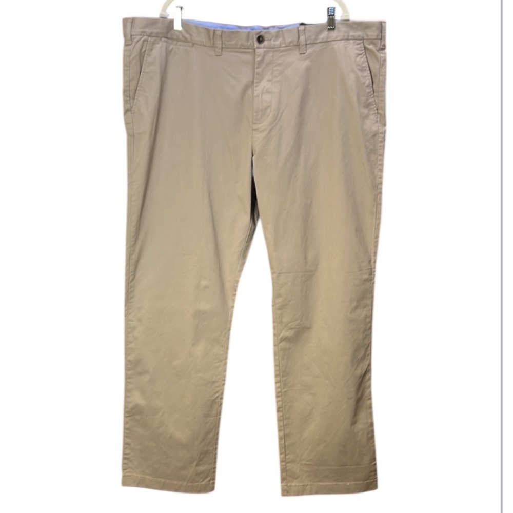 Tommy Hilfiger THFLEX Chinos Size 44/32
NWT